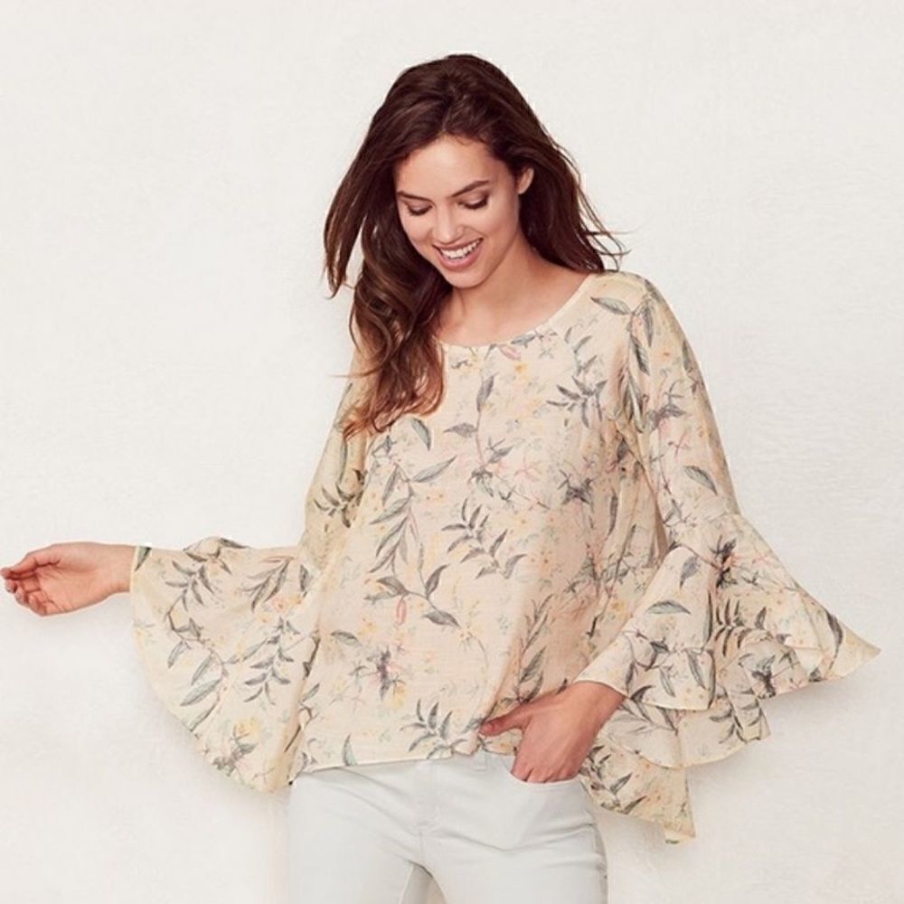 LC Lauren Conrad Size Medium Split Back Bell Sleeve Boho Floral Blouse Top
